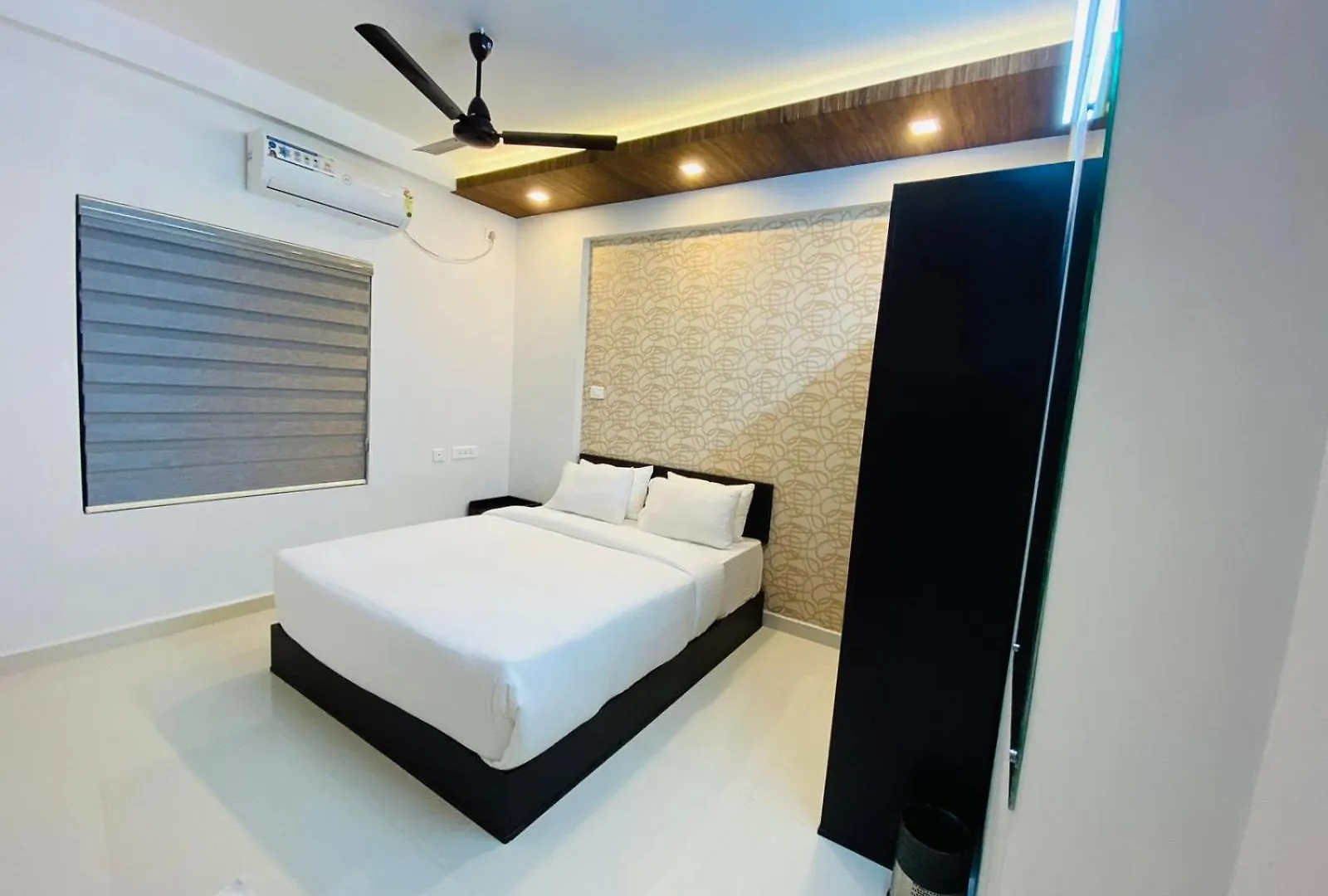 Hotel Nujoom Apartments Kochi
