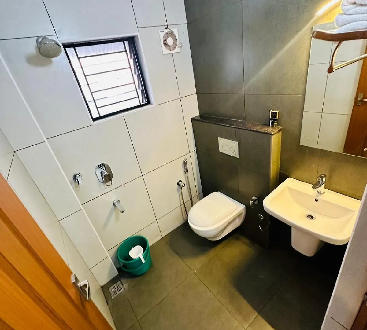 Nujoom Apartments Kochi Hotel