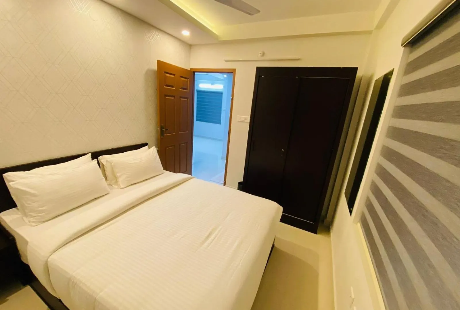 Nujoom Apartments Kochi Hotel