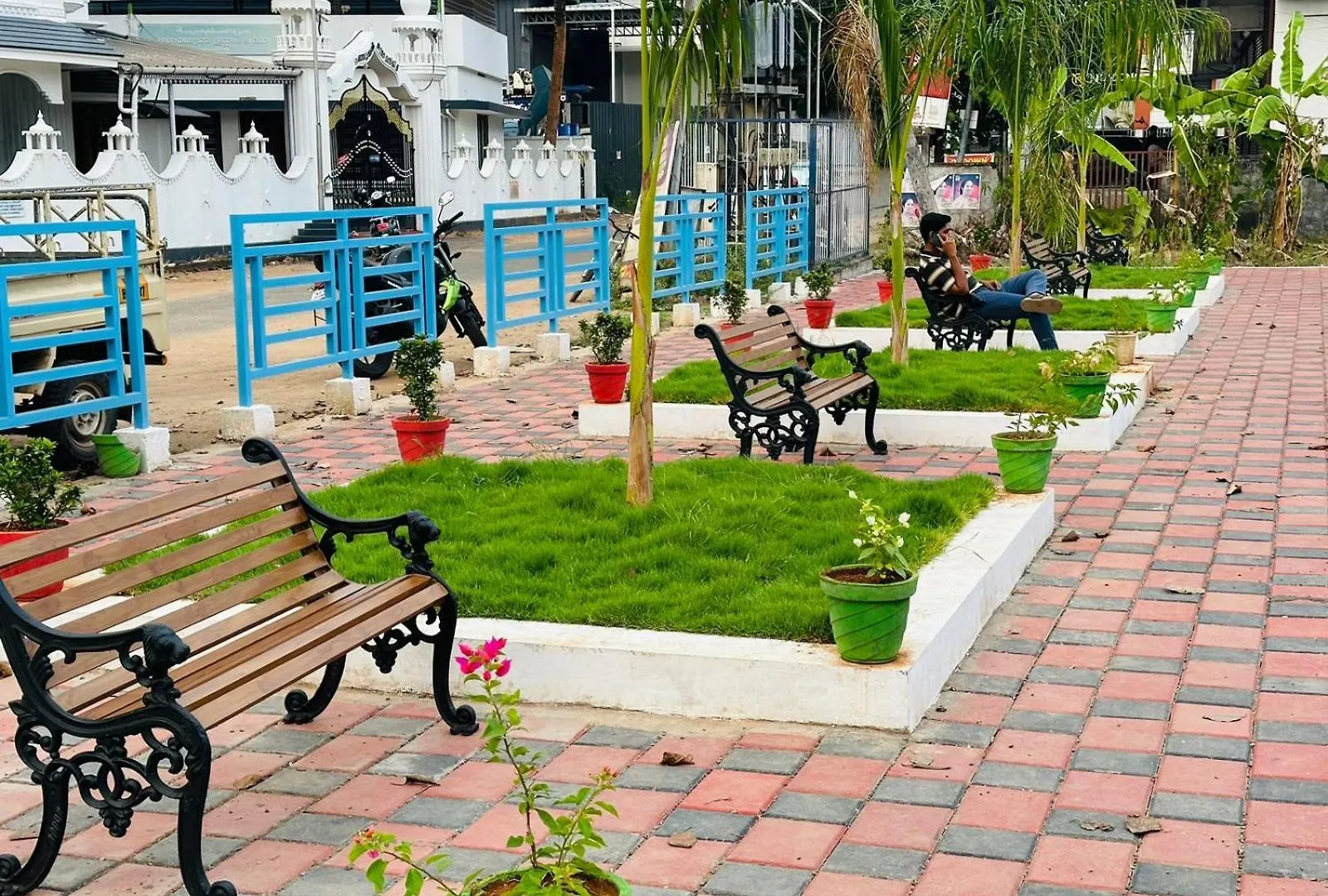 Nujoom Apartments Kochi
