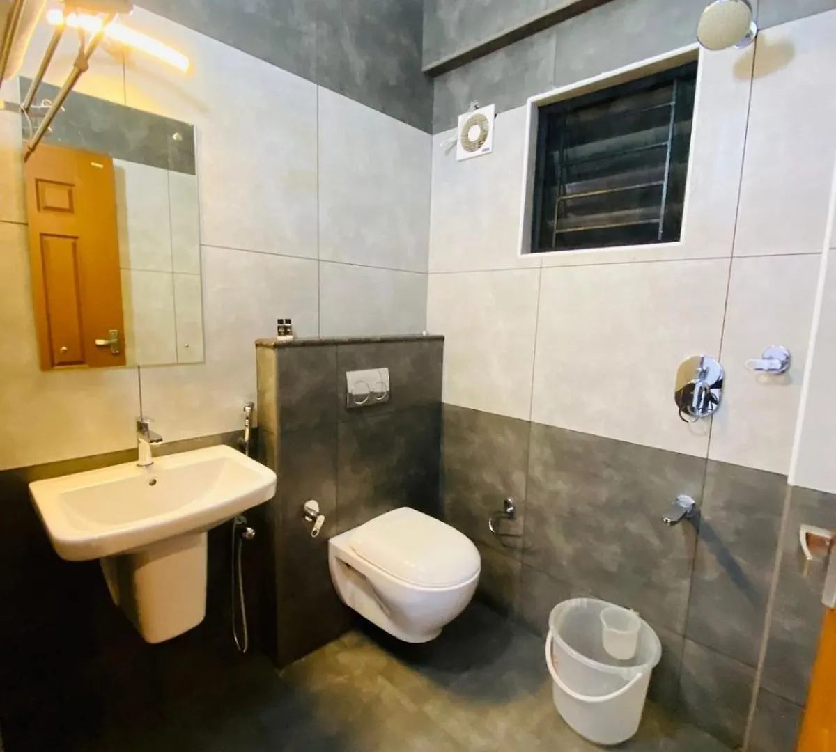 Nujoom Apartments Kochi Hotel
